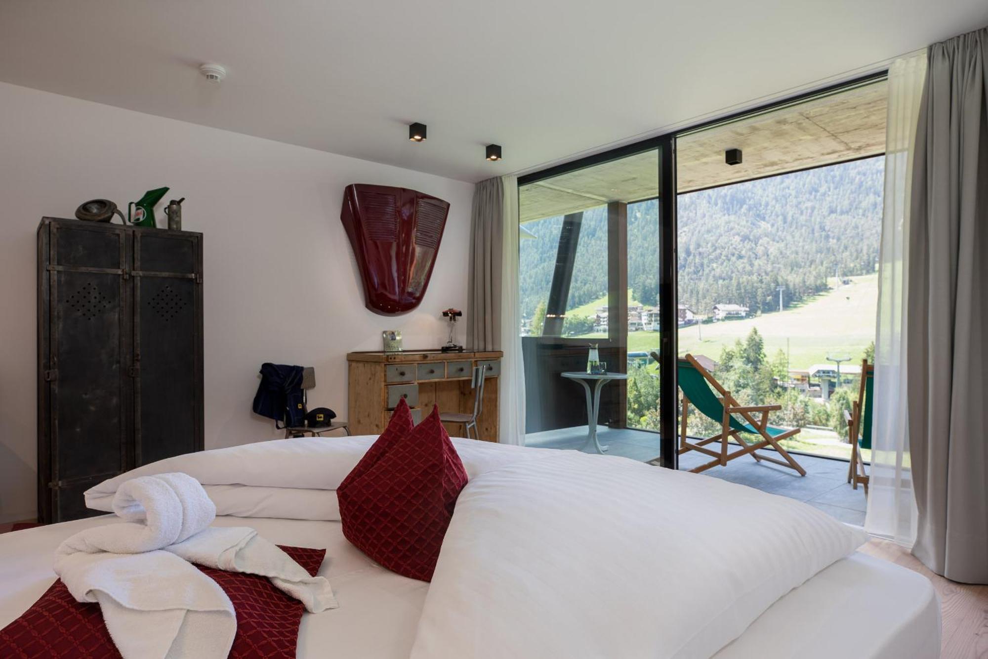 Al Plan, A Mountain Moving Hotel Сан-Виджилио-ди-Мареббе Номер фото